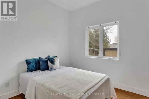 81 Glassford Road, Kawartha Lakes, ON - Indoor Photo Showing Bedroom