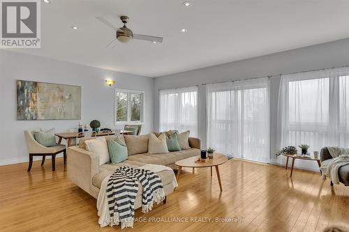 81 Glassford Rd, Kawartha Lakes, ON - Indoor Photo Showing Living Room
