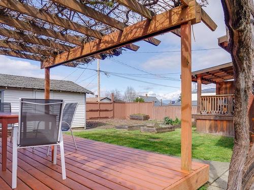 3744 16Th Ave, Port Alberni, BC - Outdoor With Deck Patio Veranda