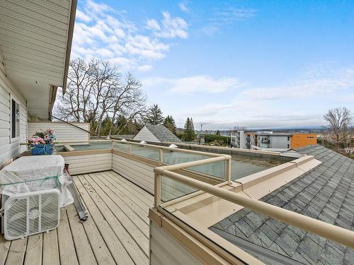 402-840 Braidwood Rd, Courtenay, BC - Outdoor With Deck Patio Veranda