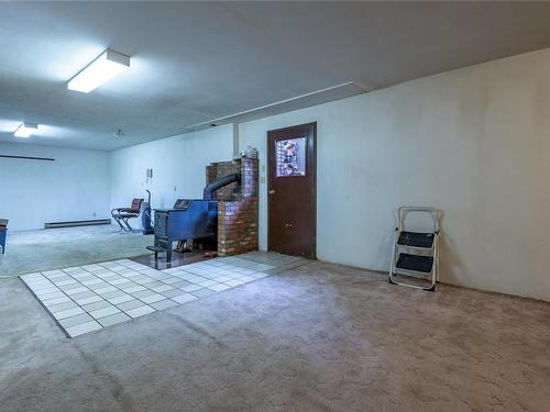 1739 Hern Rd, Sayward, BC - Indoor Photo Showing Other Room