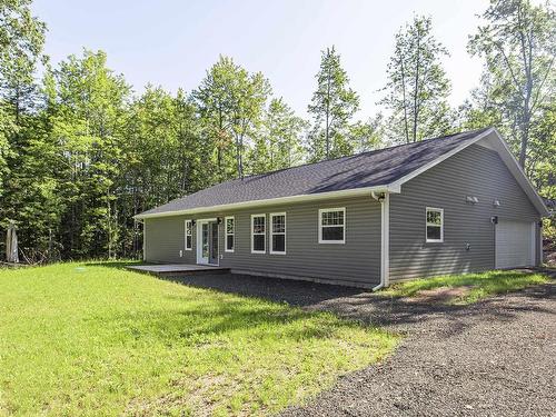 113 Adam Drive, South Farmington, NS 