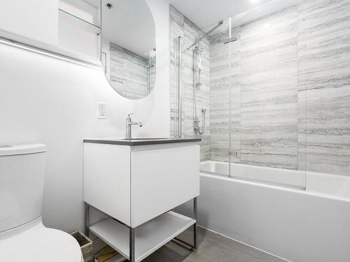 Bathroom - 408-2320 Rue Tupper, Montréal (Ville-Marie), QC - Indoor Photo Showing Bathroom