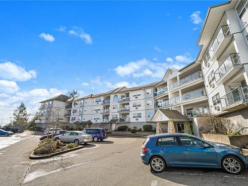 211-1633 Dufferin Cres, Nanaimo, BC - Outdoor With Balcony