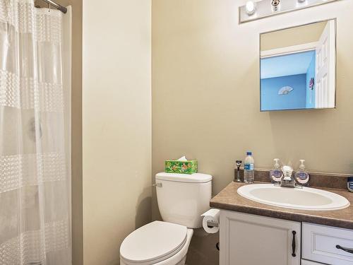 15-2055 Galerno Rd, Campbell River, BC - Indoor Photo Showing Bathroom