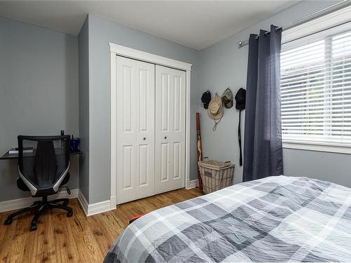 A-759 9Th St, Courtenay, BC - Indoor Photo Showing Bedroom