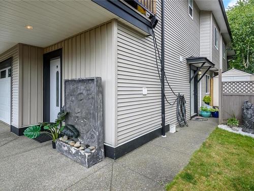 A-759 9Th St, Courtenay, BC - Outdoor With Exterior