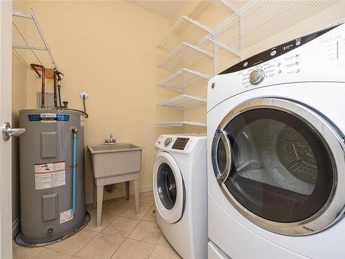 142-3666 Royal Vista Way, Courtenay, BC - Indoor Photo Showing Laundry Room