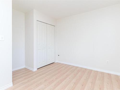 4040 Holland Ave, Saanich, BC - Indoor Photo Showing Other Room