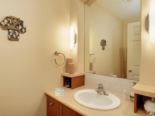 5-172 Belmont Rd, Colwood, BC - Indoor Photo Showing Bathroom