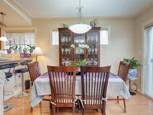 5-172 Belmont Rd, Colwood, BC - Indoor Photo Showing Dining Room