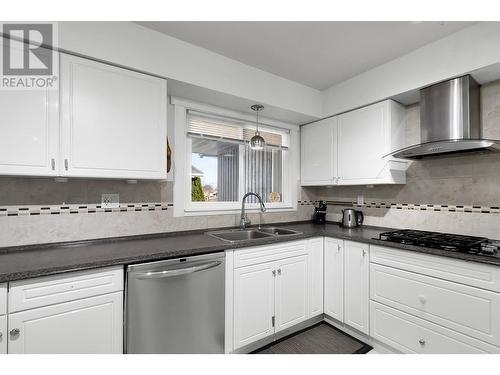1300 Babine Crescent, Prince George, BC - Indoor Photo Showing Kitchen With Double Sink