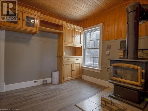 120 4Th Street Sw, Chesley, ON - Indoor With Fireplace