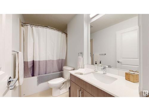 #1706 9009 85 St Nw, Edmonton, AB - Indoor Photo Showing Bathroom