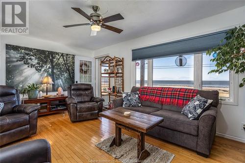 4039 Route 535, Cocagne, NB - Indoor Photo Showing Living Room