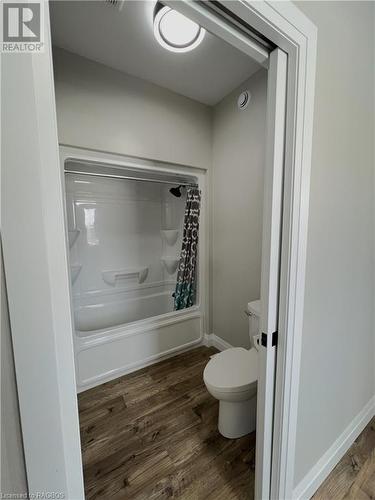 943 Concession 2, Saugeen Shores, ON - Indoor Photo Showing Bathroom