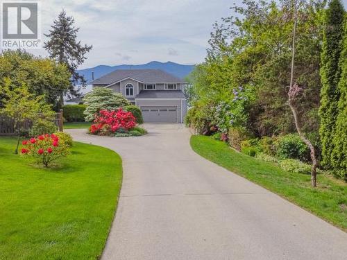 8745 Patricia Road, Powell River, BC - Outdoor