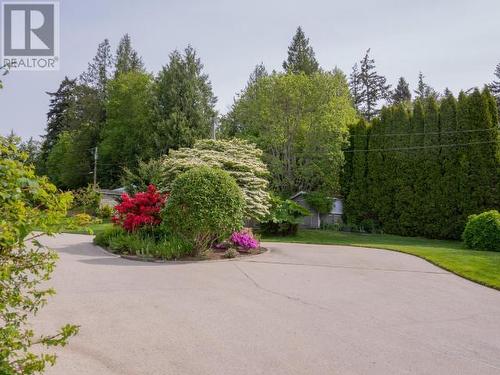 8745 Patricia Road, Powell River, BC - Outdoor