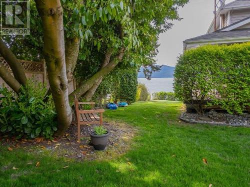 8745 Patricia Road, Powell River, BC - Outdoor