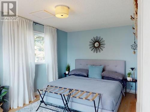 8745 Patricia Road, Powell River, BC - Indoor Photo Showing Bedroom