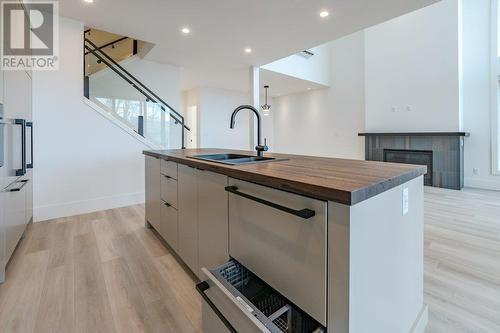 3240 Landry Crescent, Summerland, BC - Indoor Photo Showing Kitchen