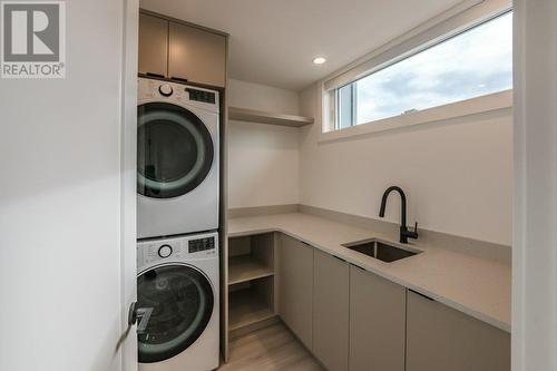 3240 Landry Crescent, Summerland, BC - Indoor Photo Showing Laundry Room
