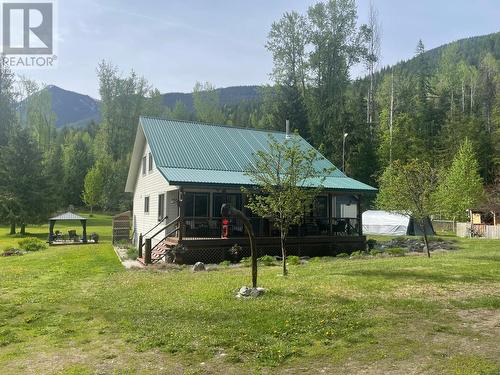 153 Wildwood Road, Nakusp, BC - Outdoor With Deck Patio Veranda