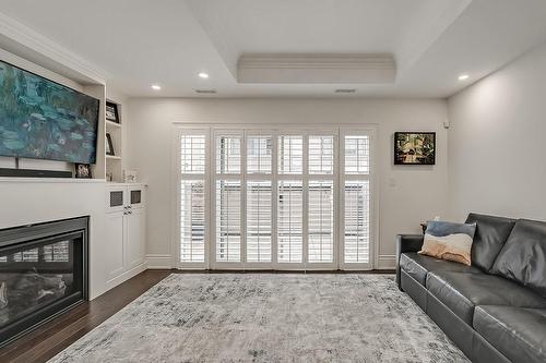 509 Elizabeth Street|Unit #6, Burlington, ON - Indoor Photo Showing Living Room With Fireplace