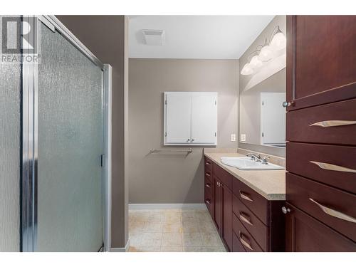 2488 Reece Road, West Kelowna, BC - Indoor Photo Showing Bathroom