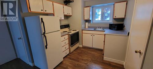 690 Ville Marie Drive, Marystown, NL - Indoor Photo Showing Kitchen