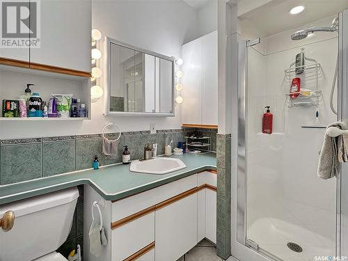 260A Hall Street, B-Say-Tah, SK - Indoor Photo Showing Bathroom