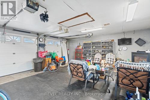 539 Forks Rd, Welland, ON - Indoor Photo Showing Garage