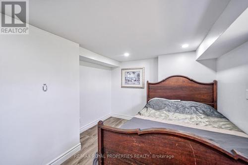 #Bsmt -5 Robinson Ave, Kawartha Lakes, ON - Indoor Photo Showing Bedroom