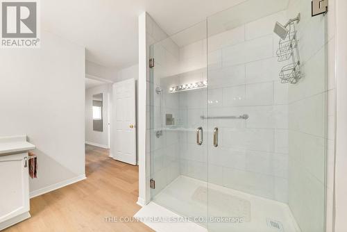 #116 -8 Talbot St, Prince Edward County, ON - Indoor Photo Showing Bathroom