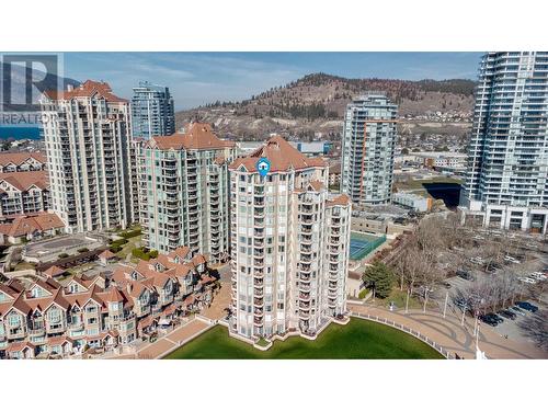 1160 Sunset Drive Unit# 1702, Kelowna, BC - Outdoor With Facade