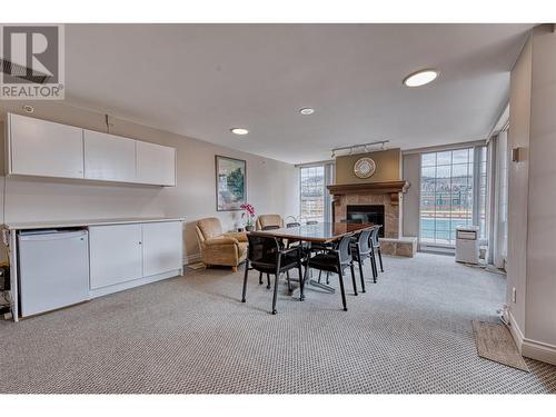 1160 Sunset Drive Unit# 1702, Kelowna, BC - Indoor With Fireplace
