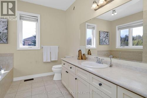 55 Stewart Drive, Erin, ON - Indoor Photo Showing Bathroom