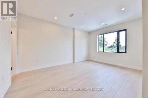 1459 Petrie Way, Mississauga, ON - Indoor Photo Showing Other Room