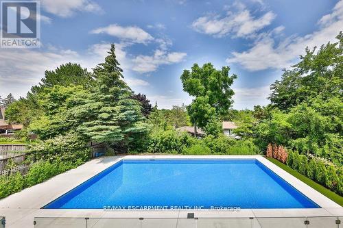 1459 Petrie Way, Mississauga, ON - Outdoor With In Ground Pool