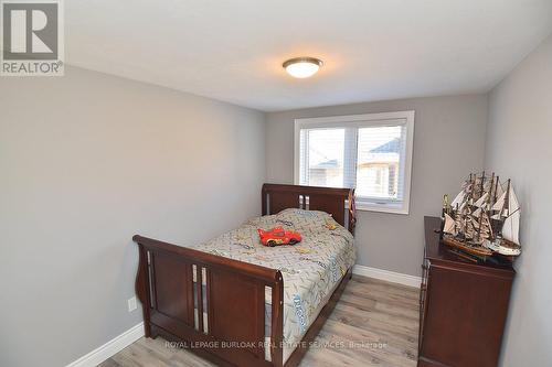 312 St Andrews Dr, Hamilton, ON - Indoor Photo Showing Bedroom