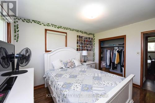 14771 Dixie Rd, Caledon, ON - Indoor Photo Showing Bedroom