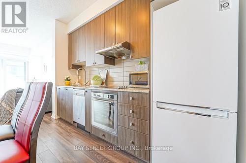 #321 -55 Ann O'Reilly Rd, Toronto, ON - Indoor Photo Showing Kitchen