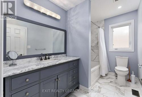 7 Paperbark Ave, Vaughan, ON - Indoor Photo Showing Bathroom