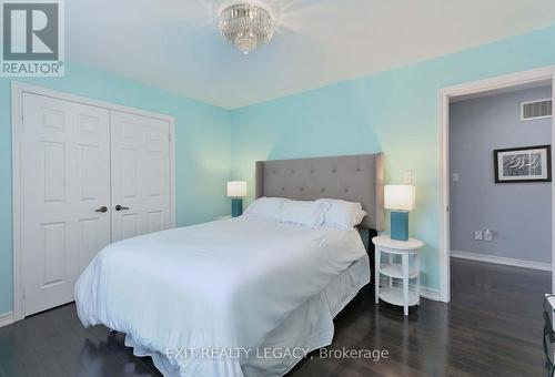 7 Paperbark Ave, Vaughan, ON - Indoor Photo Showing Bedroom