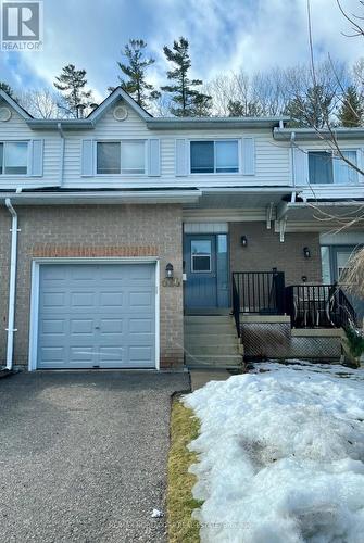 620 Gibney Cres, Newmarket, ON - Outdoor