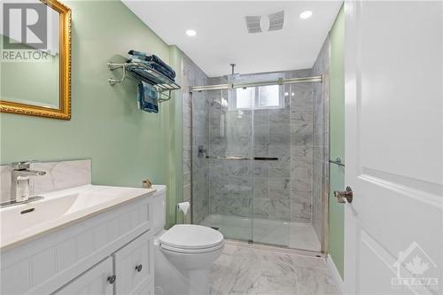 1481 Orchard Avenue, Ottawa, ON - Indoor Photo Showing Bathroom