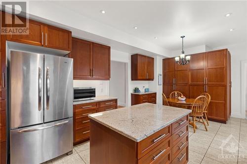 1481 Orchard Avenue, Ottawa, ON - Indoor Photo Showing Kitchen