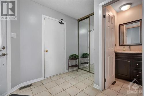 985 Karsh Drive, Ottawa, ON - Indoor Photo Showing Bathroom