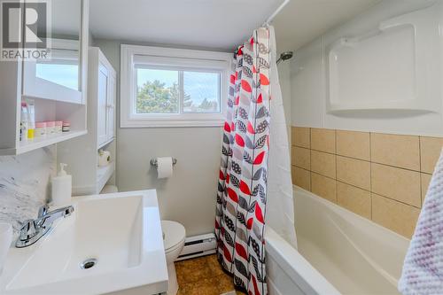 19 Heritage Road, Conception Bay South, NL - Indoor Photo Showing Bathroom