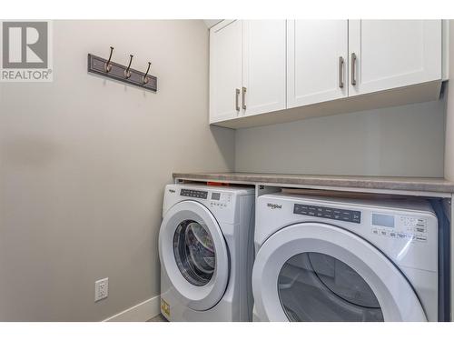 1608 Summer Crescent, Kelowna, BC - Indoor Photo Showing Laundry Room